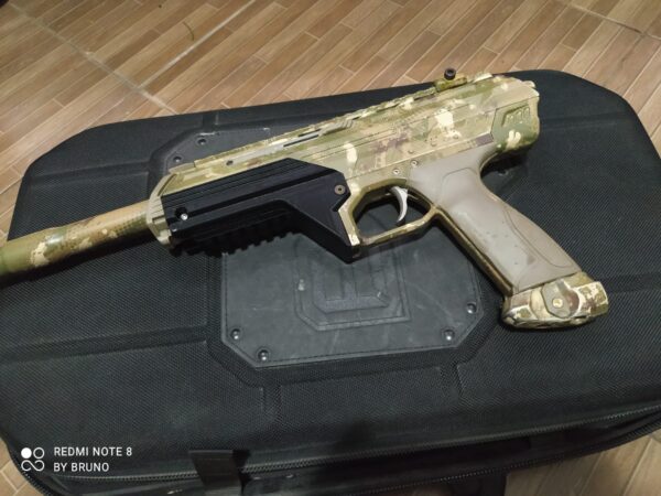 MagWell Fechado CQB com trilho da Dye Dam Paintball