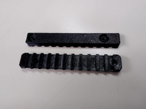 02 Trilho do Handguard da TM-15 LE